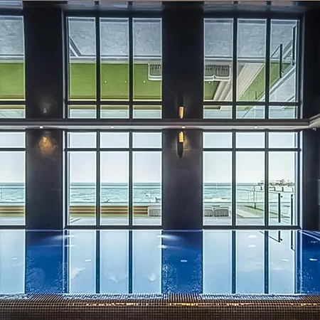 Baltic Infinity 428 Spa&pool Parking Free * 米兹多洛杰